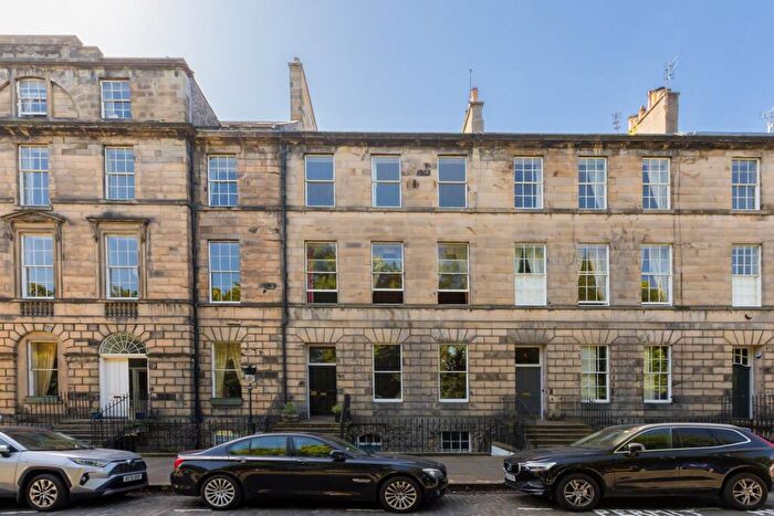 2 Bedroom Flat For Sale In Drummond Place, Edinburgh, EH3