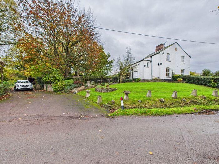 3 Bedroom Semi Detached House For Sale In Valley Lane, Upton St Leonards, Gloucester, GL4