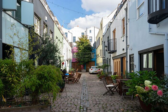 2 Bedroom Mews To Rent In Alba Place, London, W11