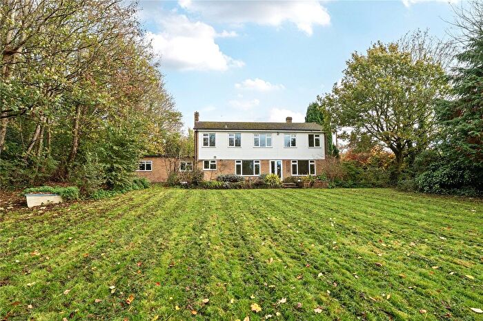 5 Bedroom Detached House To Rent In Grange Road, Netley Abbey, Southampton, Hampshire, SO31