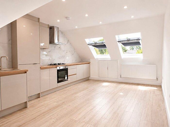 1 Bedroom Apartment To Rent In Chessington Road, Ewell, KT19