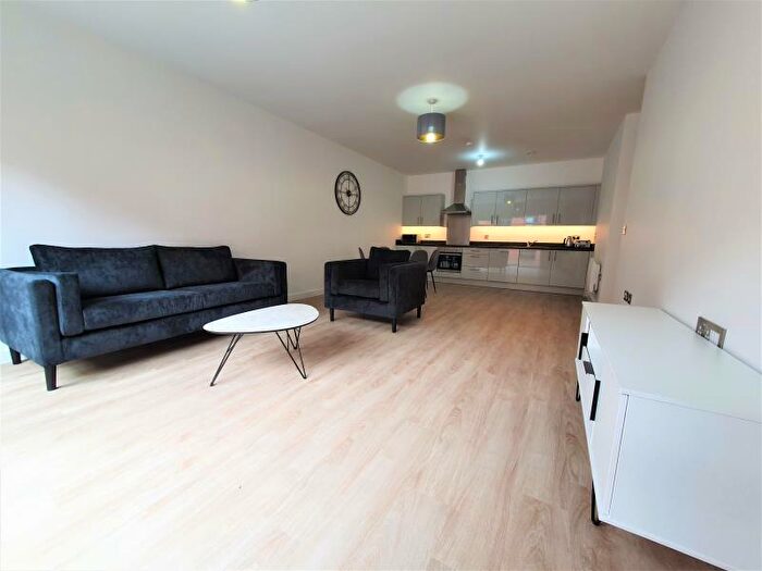2 Bedroom Apartment To Rent In The Loom :: New Islington, M4