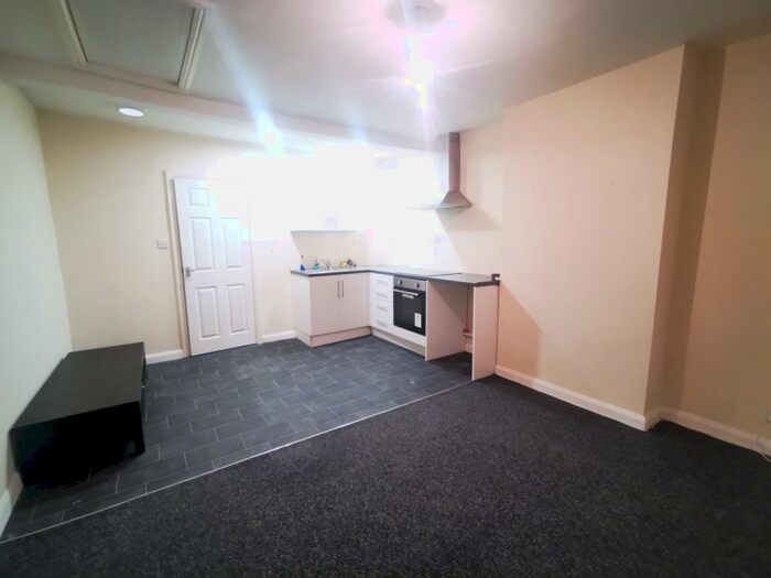 1 Bedroom Flat To Rent In Outram Street, Sutton-in-Ashfield, NG17