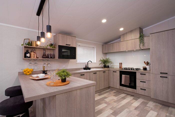 2 Bedroom Park Home For Sale In Loch Eck Country Lodges, PA23