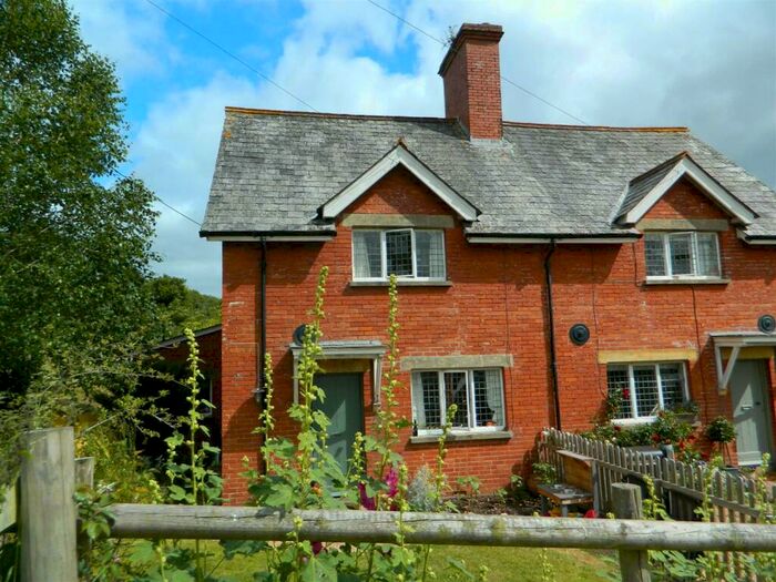 3 Bedroom Terraced House To Rent In Thorverton, EX5