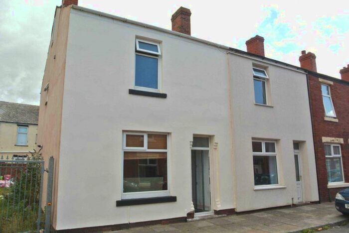 2 Bedroom House To Rent In Truro Street, Blackpool, FY4