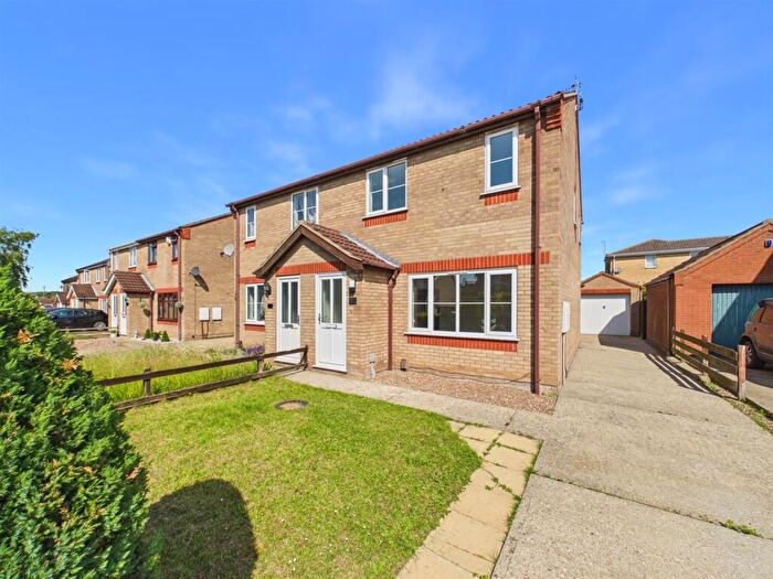 3 Bedroom Semi-Detached House For Sale In Fulmar Drive, Louth, LN11