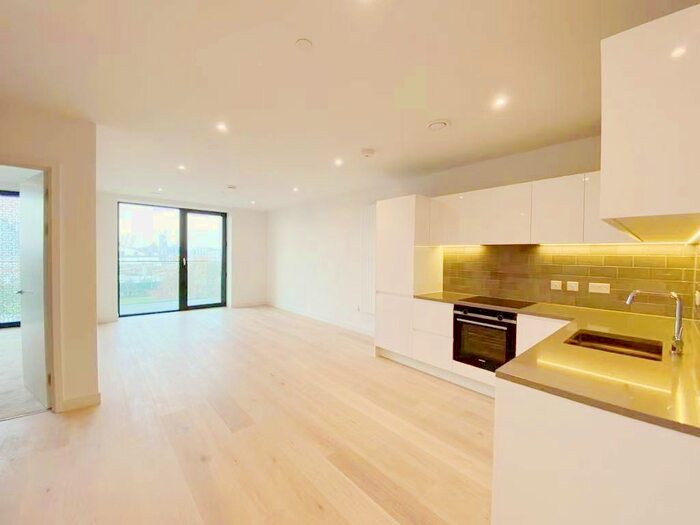 1 Bedroom Flat To Rent In Clipper Street, London, E16