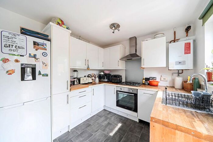 2 Bedroom Semi-Detached House For Sale In Tillington Gardens, Clanfield, Waterlooville, PO8