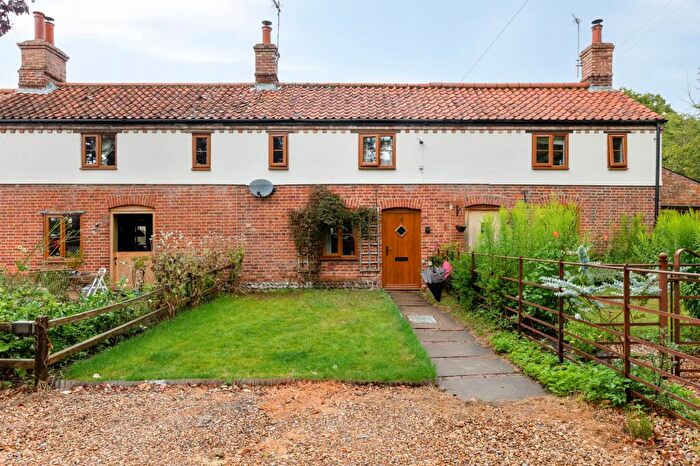 2 Bedroom Cottage For Sale In Lovingly Restored Chain Free Period Cottage In Tranquil Sustead, NR11