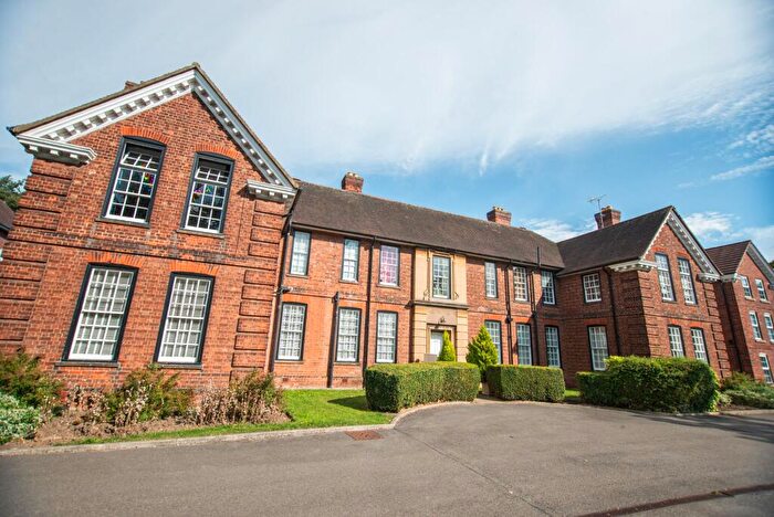 2 Bedroom Apartment For Sale In Hessle Road, Worsley House, HU4