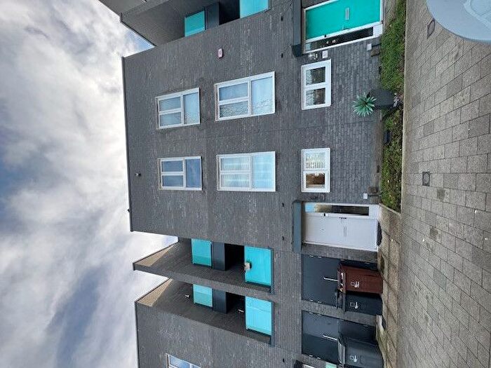 4 Bedroom Town House To Rent In Barking, Essex, IG11