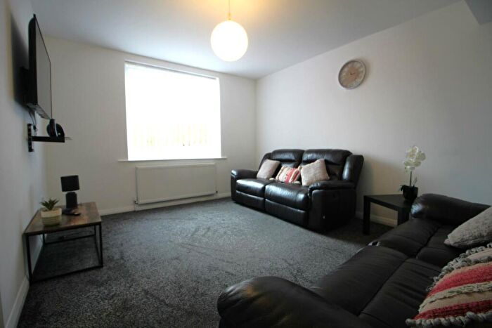 1 Bedroom House Of Multiple Occupation To Rent In Broadway, Chadderton, OL9
