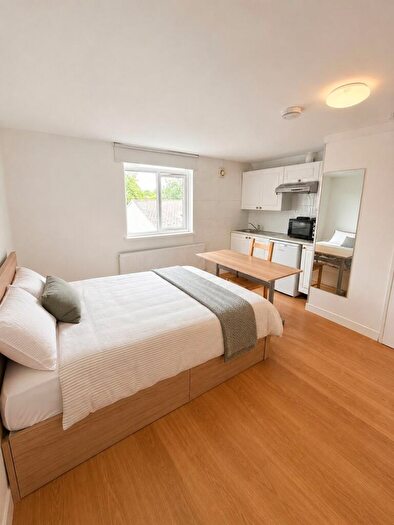 Studio To Rent In Rectory Road, N16