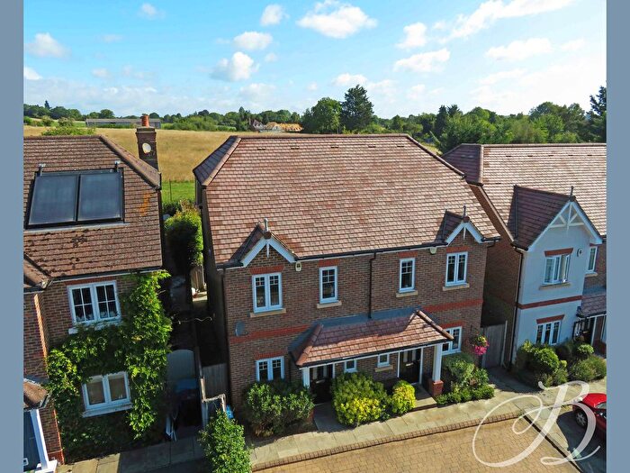 3 Bedroom Semi-Detached House For Sale In Lower Road, Cookham, SL6