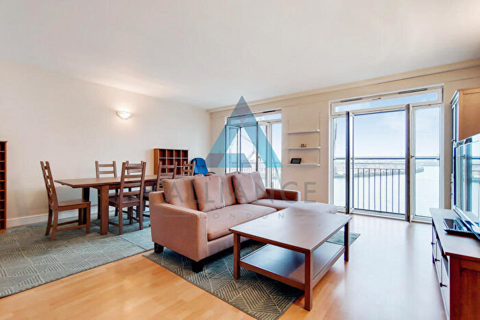 2 Bedroom Penthouse To Rent In Dundee Wharf, Three Colt Street, London, E14