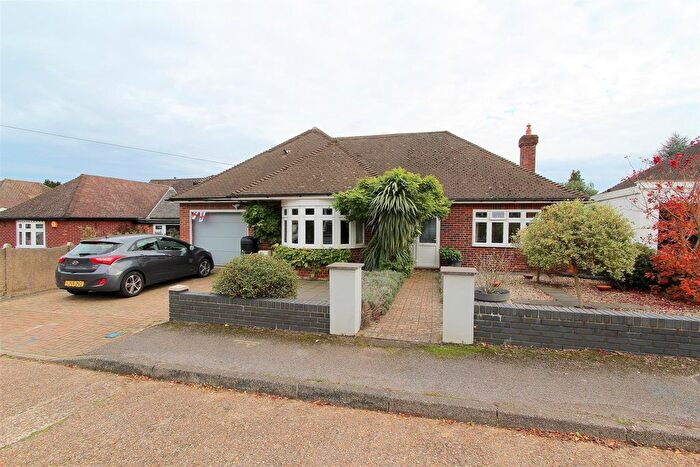 4 Bedroom Detached Bungalow For Sale In Cheviot Close, South Sutton, SM2