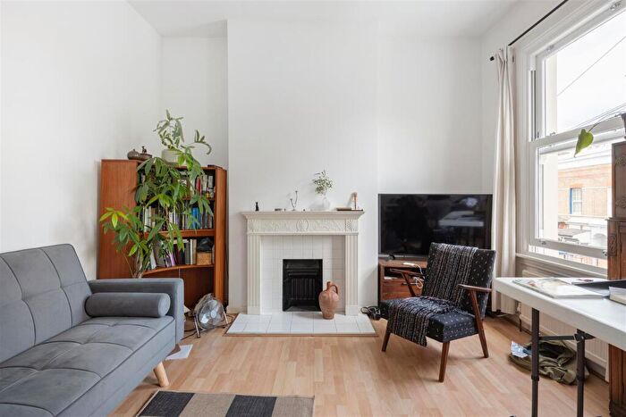 1 Bedroom Flat To Rent In Maxted Road, Peckham, SE15