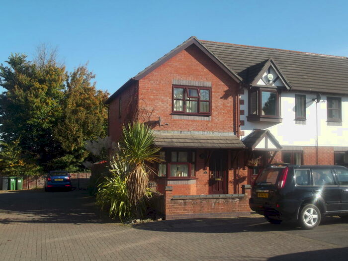 2 Bedroom End Of Terrace House To Rent In Wilton Way, Exeter, EX1