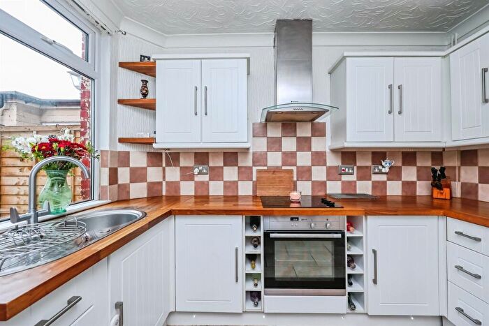 2 Bedroom Terraced House For Sale In Bestwood Terrace, Nottingham, NG6