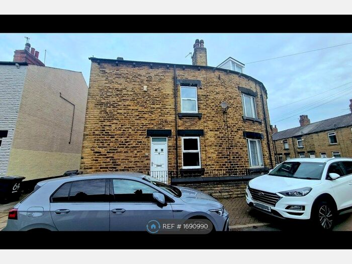 2 Bedroom Terraced House To Rent In St. Georges Road, Barnsley, S70