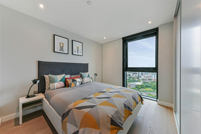 1 Bedroom Apartment To Rent In Uncle Elephant And Castle, Churchyard Row, SE11