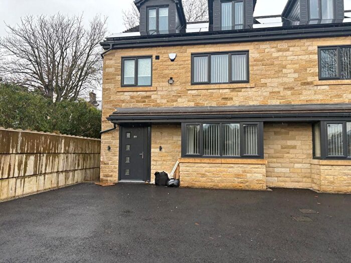 4 Bedroom Terraced House To Rent In Buxton Avenue, Bradford, BD9