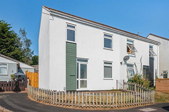 3 Bedroom Semi Detached House For Sale In Malvern Gardens, Exeter, EX2