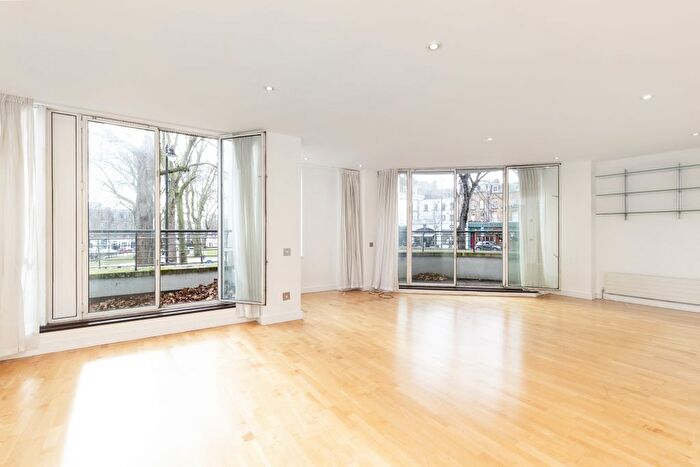 2 Bedroom Flat To Rent In Rose Court, Islington Green, London, N1