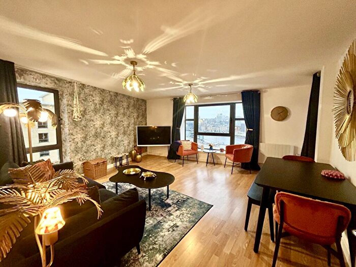 2 Bedroom Apartment To Rent In Baltic Quay Apartments, Gateshead Quays, NE8