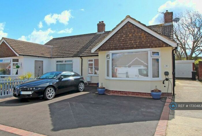 2 Bedroom Bungalow To Rent In Millstream Gardens, Polegate, BN26