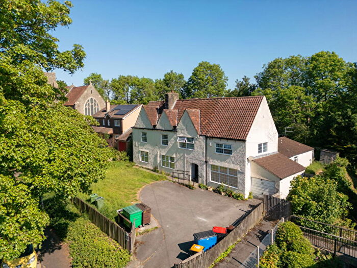 9 Bedroom Detached House For Sale In Cheddar Grove, Bristol, BS13