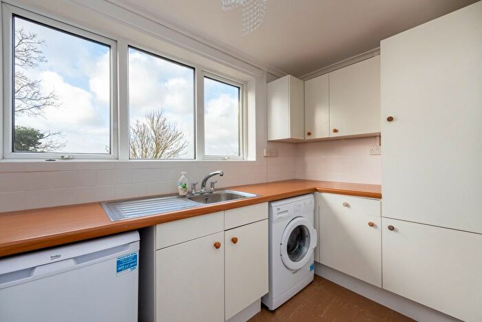 1 Bedroom Flat To Rent In Mayenne Place, Devizes, SN10
