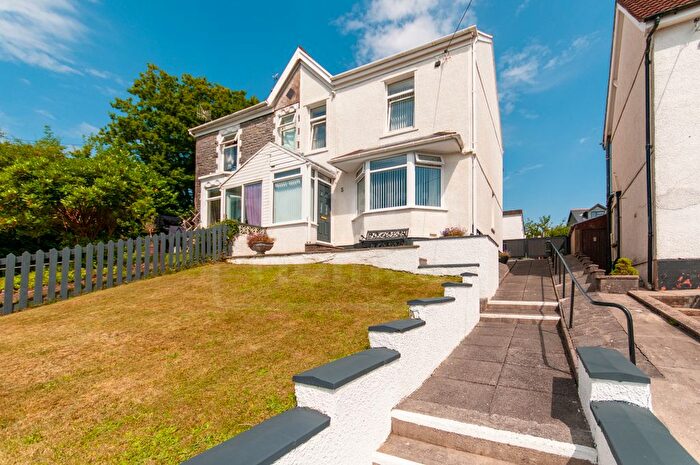 3 Bedroom Semi-Detached House For Sale In Derwen Road, Ystradgynlais, Swansea, SA9