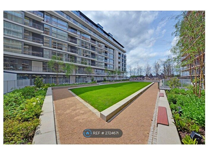 2 Bedroom Flat To Rent In River Gardens Walk, London, SE10