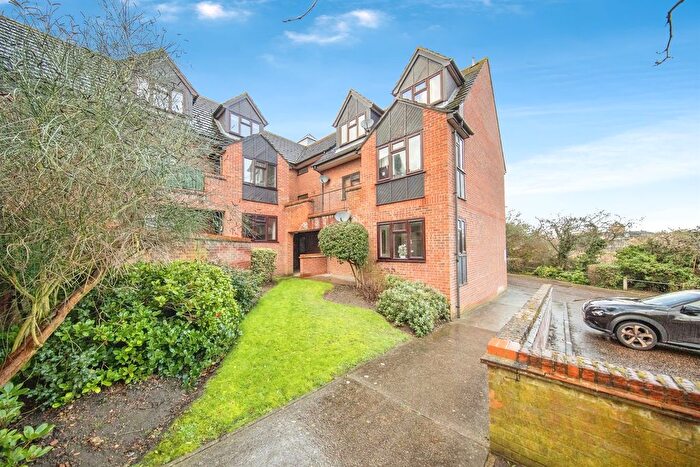 2 Bedroom Flat For Sale In Brook Street, Colchester, CO1