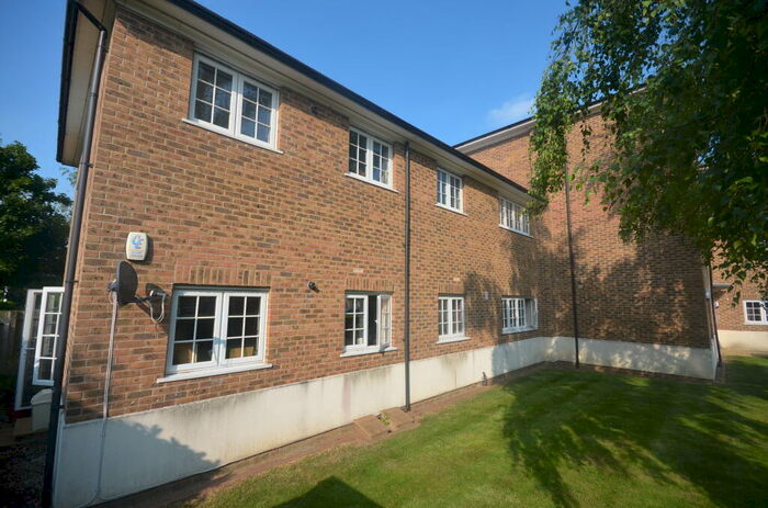2 Bedroom Flat To Rent In Panfield Lane, Braintree, CM7