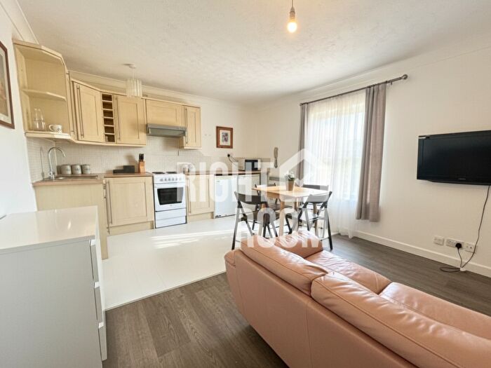 1 Bedroom Flat To Rent In One Bedroom Flat, Howards Grove, SO15