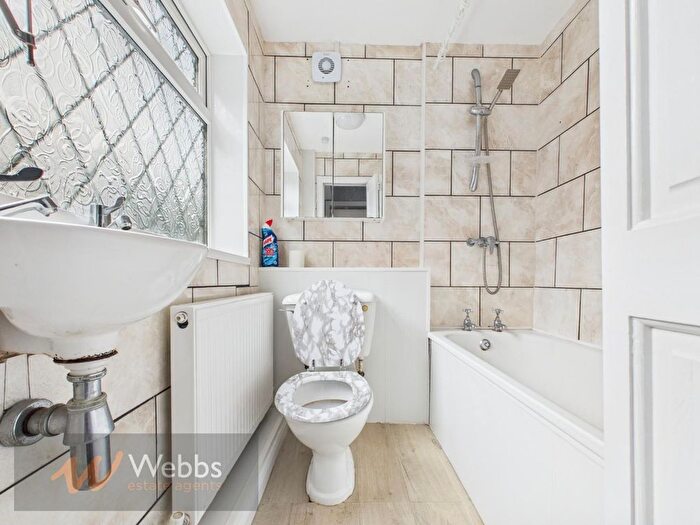 3 Bedroom Terraced House For Sale In Blakenall Lane, Walsall, WS3