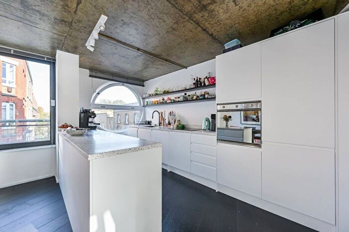 1 Bedroom Flat To Rent In Redchurch Street, Shoreditch, London, E2