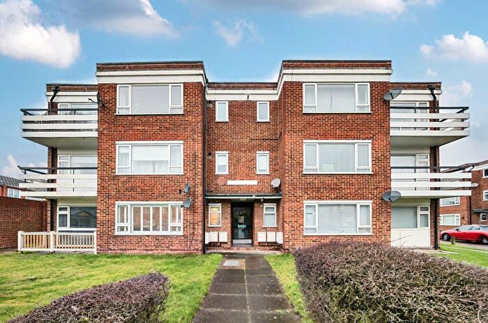 2 Bedroom Apartment For Sale In Upton Road, Bexleyheath, DA6