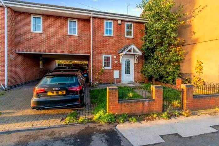 3 Bedroom End Of Terrace House To Rent In Old Birchills, Walsall, WS2