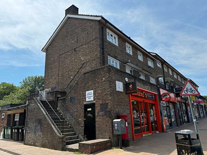 3 Bedroom Maisonette To Rent In Prestwick Road, South Oxhey, Watford, WD19