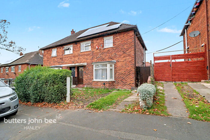 3 Bedroom Semi-Detached House For Sale In Beverley Drive, Stoke-On-Trent, ST2
