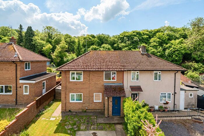 3 Bedroom Semi-Detached House For Sale In Five Stiles Road, Marlborough, SN8