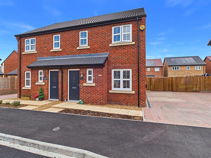 3 Bedroom Semi-detached House For Sale In Thringarth Close, Eaglescliffe, TS16