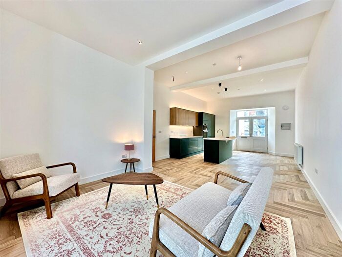 3 Bedroom Flat For Sale In Runnacleave Road, Ilfracombe, Devon, EX34