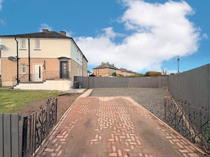 2 Bedroom Flat For Sale In Argyll Avenue, Falkirk, FK2