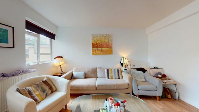 3 Bedroom Flat To Rent In Abbots Manor, Victoria, London, SW1V