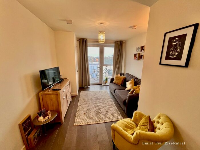 1 Bedroom Flat To Rent In Salisbury Road, Southall, UB2